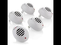 Plug in and drive pests out with the ultrasonic pest repeller. Bell Howell Mini Ultrasonic Pest Repeller 5pack Youtube