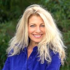 Wendy May's Instagram, Twitter & Facebook