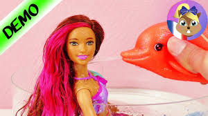 Poupee Barbie Sirene Dauphin Dans La Piscine Transformation Changement De Couleurs Youtube