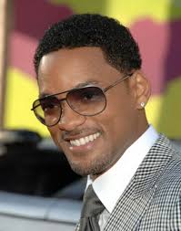 Pour les couper, c'est peut être le type de cheveux le plus facile à manier, car il faut alors simplement une paire de ciseaux, un peigne. Coupe Afro Homme 72 Idees Pour Votre Inspiration Archzine Fr