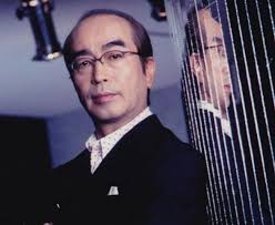 ILifePost 爱生活- 行动管制防疫｜  70岁日本搞笑天王志村健25日确诊染上新冠肺炎，17日开始出现倦怠，19日发烧、呼吸困难，20日被送医治疗，最后确诊阳性，病况颇为严重。志村健手上握有多个节目，合作艺人更是不少，就连“岚”的相叶雅纪、DAIGO等人都身陷危机，更有艺人  ...