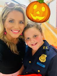 Friday night Trunk or Treat with my favorite police officer. #Halloween  #friyay #trunkortreat