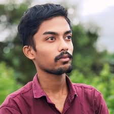 Khatam ho gaya hai intezaar Kyunki aa raha hai title track of Son of  Sardaar 2! #SonOfSardaar2 in cinemas this 25th of July! #SardaarIsBack  #SOS2 Ravi Kishan Mrunal Thakur Neeru Bajwa #DeepakDobriyal