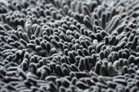 Ein dampfreiniger reinigt mit kochend heißem dampf, den er je nach modell und einstellung mit individuellem druck versprüht. Teppich Mit Dampfreiniger Schonend Saubern Tipps Anleitung