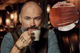 Santiago Cruz denunció maltrato a sus instrumentos por parte de la aerolínea