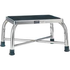 When unfolded, step stools range from 10h to 86h. Global Industrial 8482 Medical Heavy Duty Bariatric Step Stool 436956 Globalindustrial Ca