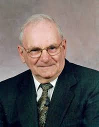 Contributions to the tribute of Gordon MacDonald