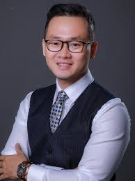 Bruce Do's Instagram, Twitter & Facebook