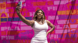Serena williams steht zu ihren kurven und muskeln © victor malafronte/starmaxinc.com/imagecollect, spoton. Balanceakt Serena Williams Macht Muttern Mut Augsburger Allgemeine
