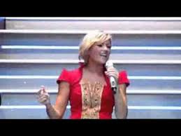 Play helene fischer hit new songs and download helene fischer mp3 songs and music album online on gaana.com. Helene Fischer Bbo Minsk Russisch Youtube Minsk Youtube Songs