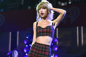 Corsa allacquisto dei domini porno (Taylor Swift ha fatto scuola) - Prima  Bergamo