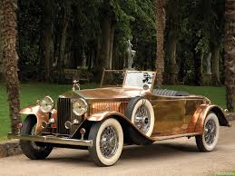 Vintage cars will never get old. Http Www Agitare Kurzartikel Blogspot Com 2012 08 Larisa Weitz Licht Fur Uns Ein Haus Ist Html Rolls Royce Phan Rolls Royce Rolls Royce Phantom Classic Cars
