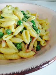 Scopri gli abbinamenti più originali per creare dei primi piatti deliziosi. Gnocchetti Sardi Con Piselli Speck E Zafferano Blog Di Cucinachepassione