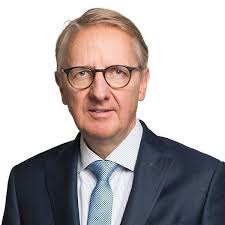 Andreas J Roquette, LL.M. (NYU)