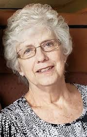 Caroline Sowell's Instagram, Twitter & Facebook