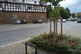 Parken nur in weiß markierten flächen. Brandplatz Giessen Direkt