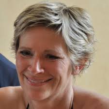 Jeremy Zabatta sur LinkedIn : Elise Degrave (UNamur) : « Il faut politiser  le numérique pour éviter le…