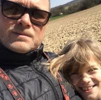 200+ Profile mit dem Suchbegriff „Feldbusch“