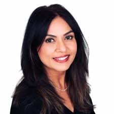 I am thrilled to announce that I have accepted an offer with Callaway Golf  as a Finance Intern for Summer 2021 in their Carlsbad office!