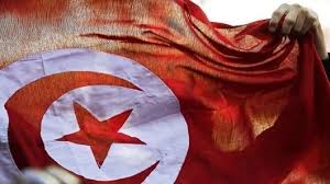 وفي تونس العاصمة، بدت ساحة باردو، أمام مقر البرلمان، شبه خاوية من المارة بينما انتشرت وحدات من الأمن في محيطه لتأمين المنطقة. Ø§Ù„Ø¹Ø´Ø±Ø§Øª ÙŠØ­ØªØ¬ÙˆÙ† ÙÙŠ ØªÙˆÙ†Ø³ Ø§Ù„Ø¹Ø§ØµÙ…Ø© Ø¨Ø¹Ø¯ Ø­Ù…Ù„Ø© Ø§Ø¹ØªÙ‚Ø§Ù„Ø§Øª Rt Arabic