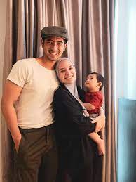 Biodata terlengkap putri anne mulai dari agama, tempat dan tanggal lahir, umur, perjalanan karir artis putri anne dikenal masyarakat melalui perannya sebagai novita dalam sinetron tukang ojek. Putri Anne Geram Arya Saloka Dijodohkan Dengan Amanda Manopo News Entertainment Fimela Com