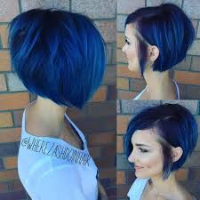Un choix super chic et pratique que vous pouvez adopter cette saison. Idee Tendance Coupe Coiffure Femme 2017 2018 Modeles De Coupes Cheveux Courts 21 Vogue Tunisie Maroc Algerie Magazine Fashion Luxe Inspiration Et People