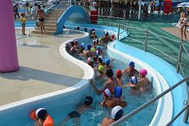 Onda blu acquapark holiday rentals. Torrente Affollato Picture Of Acquapark Onda Blu Tortoreto Tripadvisor