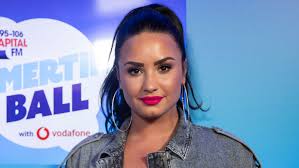 I think when people say they wish demi lovato was their sister, they don't realize how hard it is to be related to someone who's constantly away on tour, de la garza told the. Demi Lovato Celebrates Sister Madison De La Garza S High School Graduation Entertainment Tonight