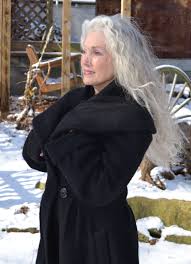 Pin By 12253479669 Gales On Fashion Jewelry Long Gray Hair Beautiful Gray Hair Silver Grey Hair