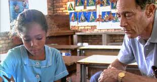 62 niños africanos y el médico “loco” que les creyó: la historia del mayor  “contacto con extraterrestres” que se haya registrado