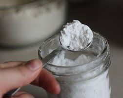 Meski terlihat sama, tapi baking powder dan baking baking soda adalah nama lain untuk natrium bikarbonat yang juga dikenal sebagai soda bikarbonat. 5 Perbedaan Baking Powder Dan Baking Soda