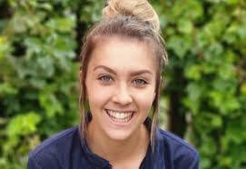 Mel Pierce's Instagram, Twitter & Facebook