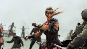 Antiope's (Robin Wright) throwing knives as seen in Wonder Woman | Spotern