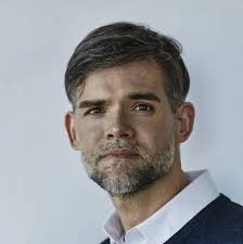 Japanese author nominated for Akutagawa Prize for "Trajectory"