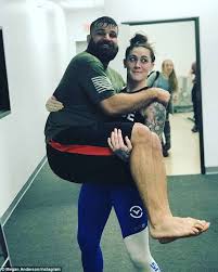 Ufc featherweight megan anderson earned a title shot against amanda nunes at ufc 259 on saturday, march 6, with this performance against norma dumont at ufc. Vile Trolls Attack Female Ufc Fighter Megan Anderson But She S Using It To Her Advantage Express Digest