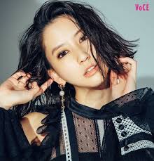 河北麻友子 冬服に合わせるのは ネオ囲みeye 河北麻友子 メイクタイプ クールメイク