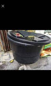 Tangki air merupakan sebuah alat yang digunakan sebagai wadah atau tempat penyimpanan air bersih mobil truk, truk tangki air, truk pemadam kebakaran, truk sampah, bus sekolah. Tangki Air Hitam Besar Water Tank Kitchen Appliances On Carousell