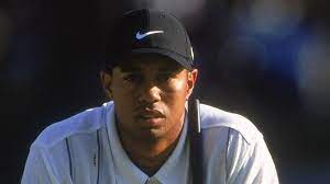 Tiger Woods Better Than Most Putt Flashback To Iconic Shot From 2001 Players Championship Win Golf News Sky Sports