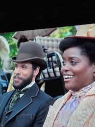 Excellent season finale! But George sipping that laudanum is not a good  sign.