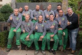 Aber auch klassische dienstleistungen wie hausmeisterdienste, objektbetreuung und winterdienste, Team Keren Gartenbau De