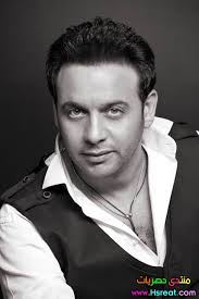 كان الفنان مصطفى قمر قد احتفل بزفاف نجله إياد وزوجته سارة بحديقة أحد فنادق القاهرة الكبرى الأربعاء الماضي. Ù…ØµØ·ÙÙ‰ Ù‚Ù…Ø± Ù…Ø¹Ù„ÙˆÙ…Ø§Øª Ùˆ ØµÙˆØ± Ùˆ Ø§Ù„Ø³ÙŠØ±Ø© Ø§Ù„Ø°Ø§ØªÙŠØ©