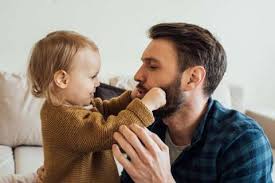 Транскрипция и произношение слова father в британском и американском вариантах. 8 Traits Babies Inherit From Their Father Familyeducation