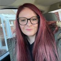 Ashley Karns's Instagram, Twitter & Facebook