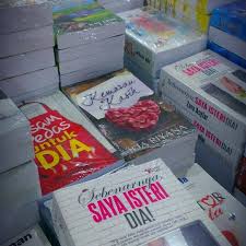 Majlis perasmian anjung dbp telah disempurnakan oleh pengerusi lembaga pengelola dbp iaitu prof dr. Photos At Kedai Buku 1malaysia Kuala Lumpur Kuala Lumpur