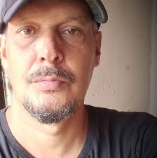 Frank Gonsalves in fólk