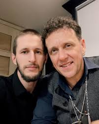 Brat 💪😎 @dzenan