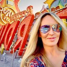 Joseph Mendola's Instagram, Twitter & Facebook