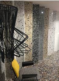 Du hast die gebrochene fliese vom badezimmerboden geflickt.: Die Fliese Von Morgen Quester