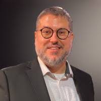 Avi Saada's Instagram, Twitter & Facebook