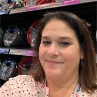 Deborah Lopes's Instagram, Twitter & Facebook